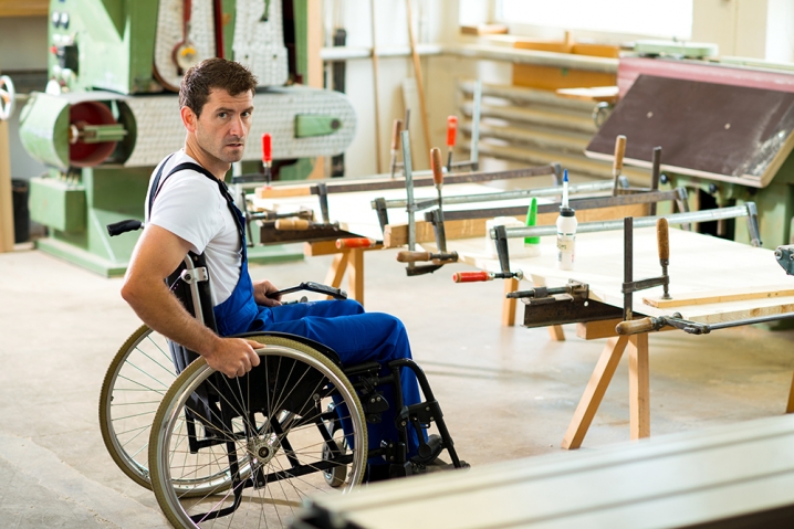 Afin d’améliorer le taux d’emploi des travailleurs handicapés, la loi pour la Liberté de choisir son avenir professionnel a simplifié le dispositif actuel et l’a étendu à toutes les entreprises dès 2020. Photo : Firma V Afin d’améliorer le taux d’emploi des travailleurs handicapés, la loi pour la Liberté de choisir son avenir professionnel a simplifié le dispositif actuel et l’a étendu à toutes les entreprises dès 2020.