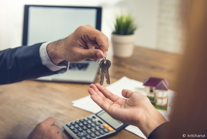 Transaction des clés entre un cédant et un repreneur