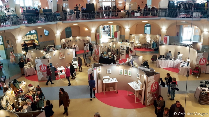 salon Cousu de fil rouge 2018 Vue d'ensemble du salon Cousu de fil rouge 2018