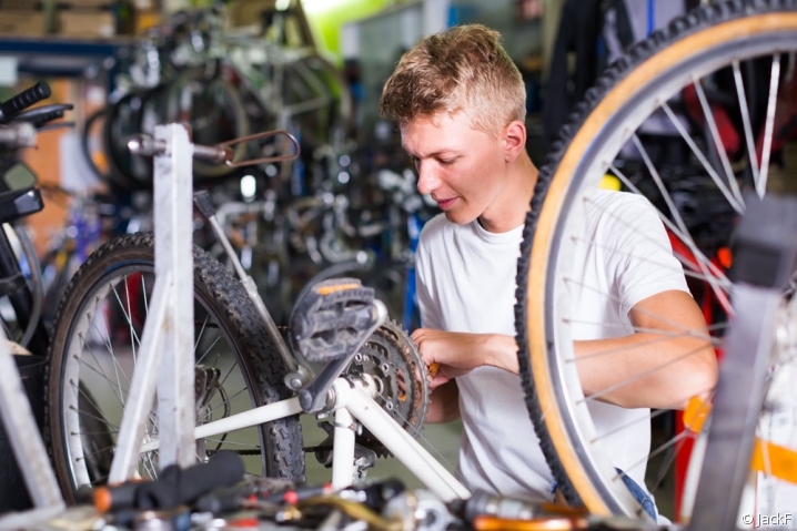 réparateur de vélo